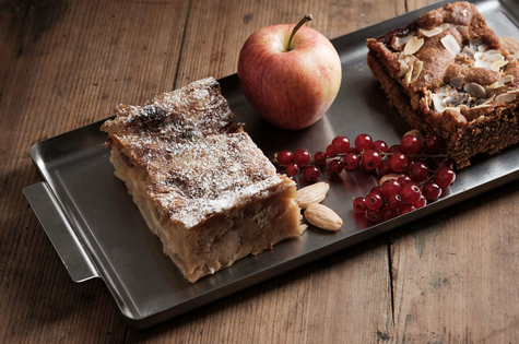 Honeder Unsere Mehlspeisen Image Apfelstrudel Linzer Schnitte